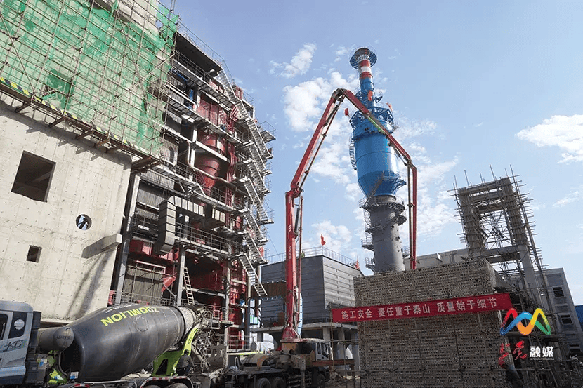 上黨區(qū)西火鎮(zhèn)熱源廠建設(shè)熱火朝天，重點民生工程加速推進